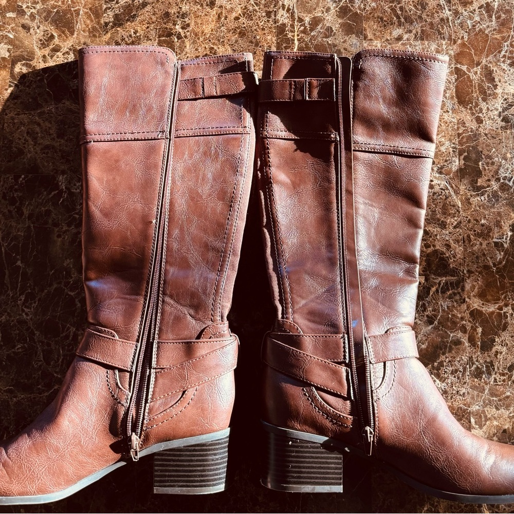 Unisa Brown leather knee-high boots with buckles #knee high boots#leather#boots#